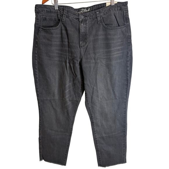 Universal Threads Denim - Universal Thread High Rise Straight Jeans Womens Size 16 Gray Raw Hem New